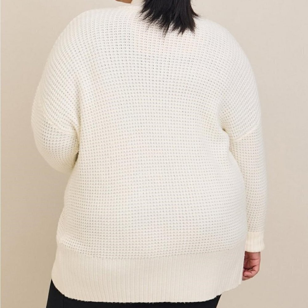 Torrid - Waffle Cardigan Sweater in Ivory - Picture 12 of 13